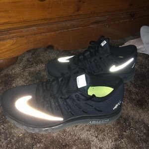 Black Nike Airmax 2016’s